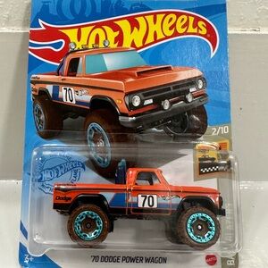 Hot Wheels '70 Dodge Power Wagon